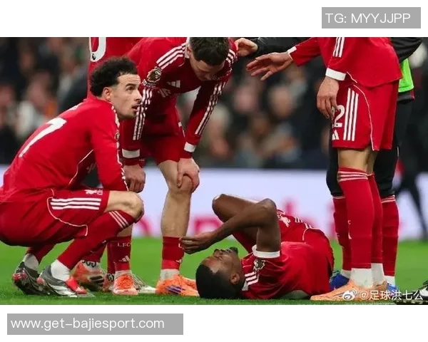 卡拉格直言利物浦阵容不足以争冠建议冬窗引进塞梅尼奥